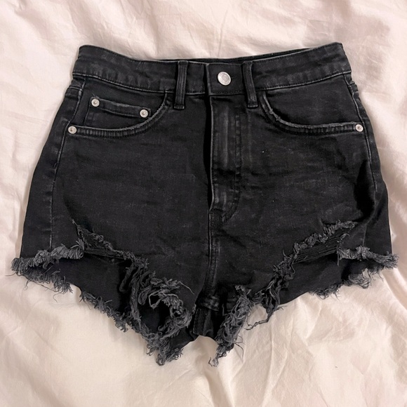 zara black denim shorts - Picture 1 of 3